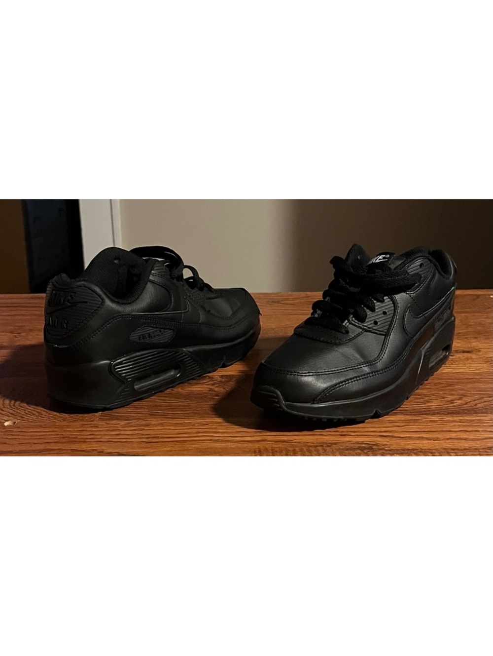 Nike Air Max Black Leather Sneakers Youth Size 6Y